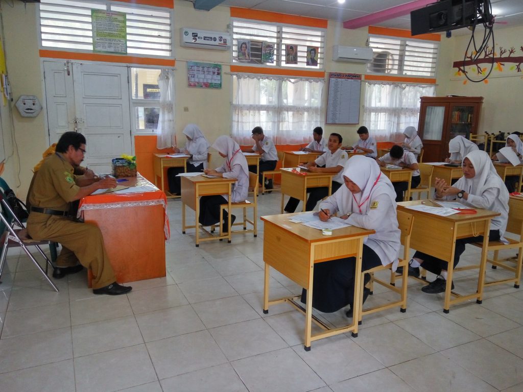 Hari Pertama Ujian Akhir Madrasah Uam Di Mtsn Model Banda Aceh Mtsn Model Banda Aceh